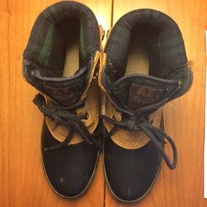 Stormgear "duck boot" style boots. Size 7 w.